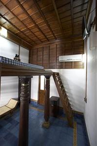 Calve Hotel Puducherry Old No. 36 Vysial Street