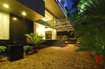 Park Ornate Hotel Pune 1 Km Ahead Of Bund Garden Brid