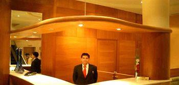 Golden Emerald Hotel Pune 473/14B Gultekdi Salisbury Park Area