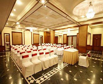 Hotel Sagar Plaza Pune 1 Bund Garden Road