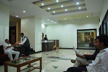 Hotel Kuber Inn Shirdi Near Police-ground, Nagar-manmad road highway