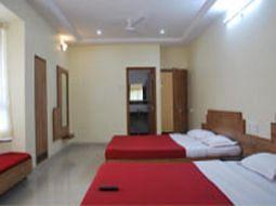 Hotel Kuber Inn Shirdi Near Police-ground, Nagar-manmad road highway