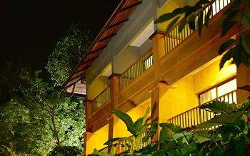 Abad Green Forest Hotel Thekkady Opposite RC Church