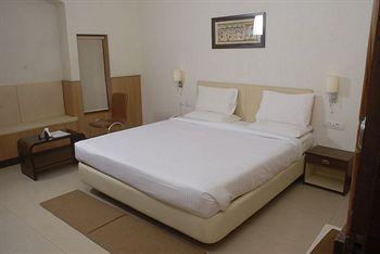 Grand World Hotel Tirupati Upadhyaya Nagar Karakambadi Road
