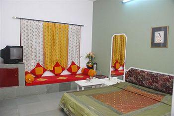 Gorbandh Hotel Udaipur 138-138 A, Inside Udiapole