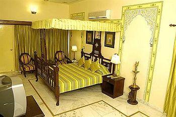 Hotel Swaroop Vilas Udaipur 6, Ambavgarh, Opp. Lake Swaroop Sagar