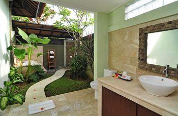 Aroma Exclusive Villas Bali Jalan Batu Belig Gg. Pelangi No 8