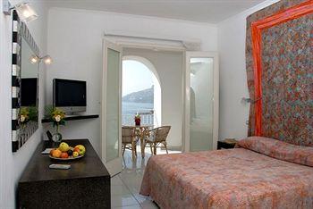 Hotel Marina Riviera Amalfi Via Pantaleone Comite 19