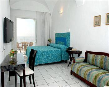 Hotel Marina Riviera Amalfi Via Pantaleone Comite 19