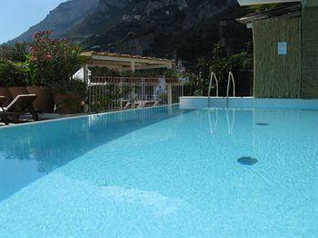 Hotel Marina Riviera Amalfi Via Pantaleone Comite 19