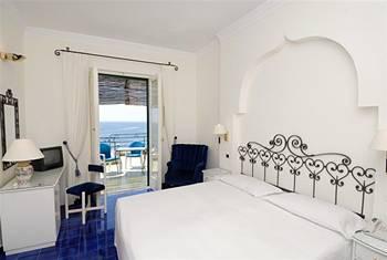 Aurora Hotel Amalfi Piazzale dei Prontontini, 7