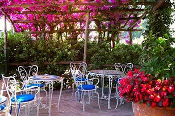 Aurora Hotel Amalfi Piazzale dei Prontontini, 7