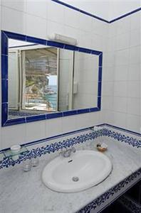 Aurora Hotel Amalfi Piazzale dei Prontontini, 7