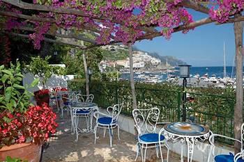 Aurora Hotel Amalfi Piazzale dei Prontontini, 7