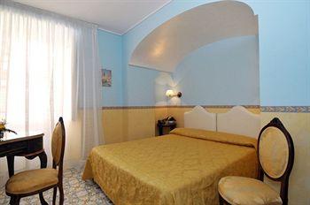 Hotel Amalfi Via dei Pastai 3