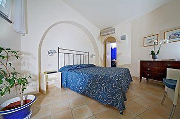 Senaria Hotel Anacapri Via Follicara 10