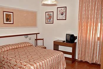 Vignola Hotel Assisi Via San Bernardino da Siena 23