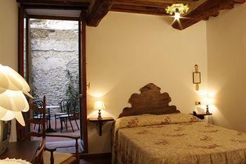 Il Palazzo Hotel Assisi Via San Francesco 8