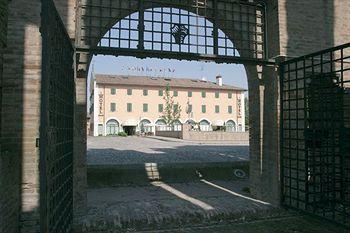 Hotel Bentivoglio Piazza Carlo Alberto Pizzardi 1