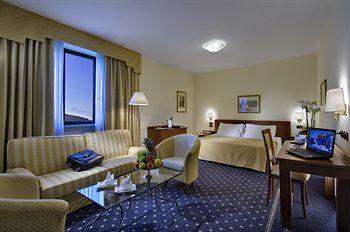 Best Western Hotel Cavalieri Bra Piazza Giovanni Arpino 37