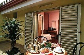 Hotel Belvedere Caserta Km 31 Strada Statale Sannitica 87 San Leucio di Caserta