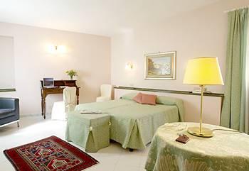 Al Madarig Hotel Castellammare del Golfo Piazza Petrolo 7