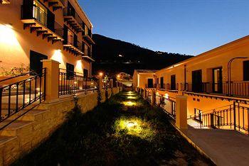 Cerri Hotel Castellammare del Golfo Via Mascagni, 2