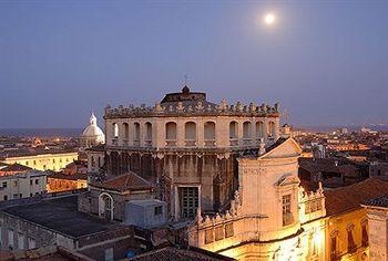 Royal Hotel Catania Via A. Di Sangiuliano, 337