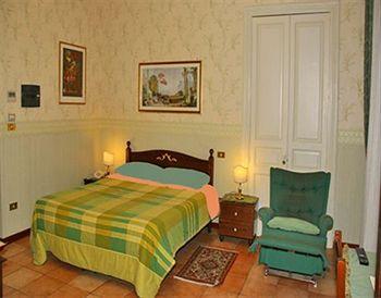 Villa Romeo Hotel Catania Via Platamone 8