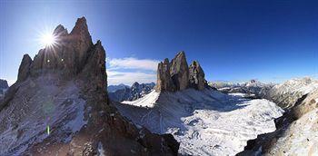 Mirage Hotel Cortina d'Ampezzo Via Peziè 118