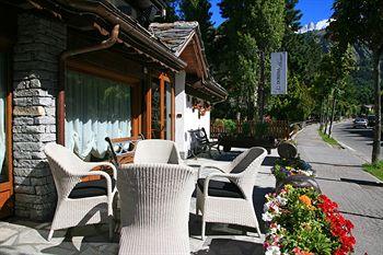 Domina Home Les Jumeaux Hotel Courmayeur Strada Regionale 35