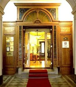 Palazzo Lovera Hotel Cuneo Via Roma 37