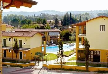Hotel Le Terrazze Sul Lago Via Prais 2