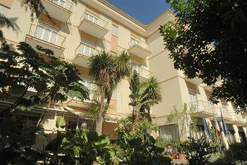 Royal Esplanade Hotel Diano Marina Viale Kennedy, 107