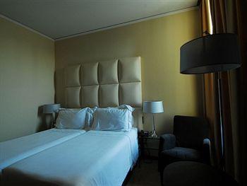 Cosmopolitan Concept Hotel Florence Via Francesco Baracca 187