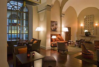 Hotel L'Orologio Florence Piazza Santa Maria Novella 24