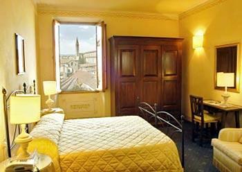 Palazzo Dal Borgo Hotel Aprile Florence Via della Scala 6