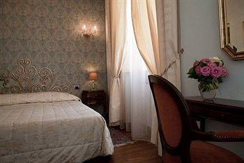 De Rose Palace Hotel Florence Via Solferino 5