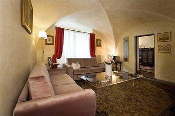 Palazzo Magnani Feroni Hotel Florence Borgo San Frediano 5