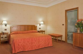 Strozzi Palace Hotel Florence Via De' Vecchietti 4