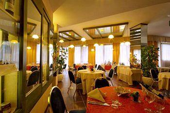 Golden Tulip Mirage Hotel Florence Via Francesco Baracca, 231 Interno 18