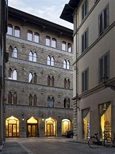 Pierre Hotel Florence Via Lamberit 5