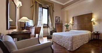 Pierre Hotel Florence Via Lamberit 5