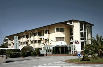Versilia Holidays Hotel Forte dei Marmi Via G.B.Vico 142
