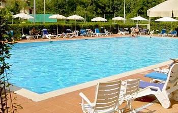 Versilia Holidays Hotel Forte dei Marmi Via G.B.Vico 142