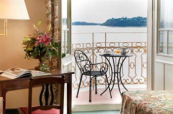 Grand Hotel Gardone Riviera Via Zanardelli 84