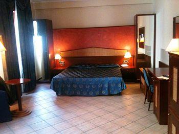 Assinos Palace Hotel Giardini Naxos Via Consolare Valeria 33