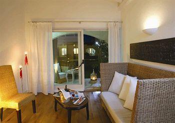 Tarthesh Hotel Guspini Via Parigi 1