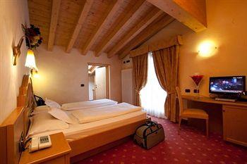 Hotel Amerikan Livigno via Florin 77