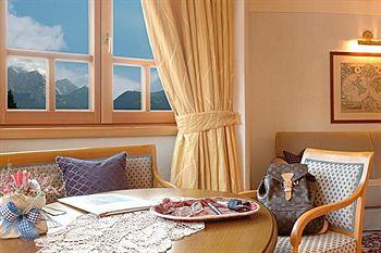 Alpen Suite Hotel Pinzolo Viale Dolomiti di Brenta 84